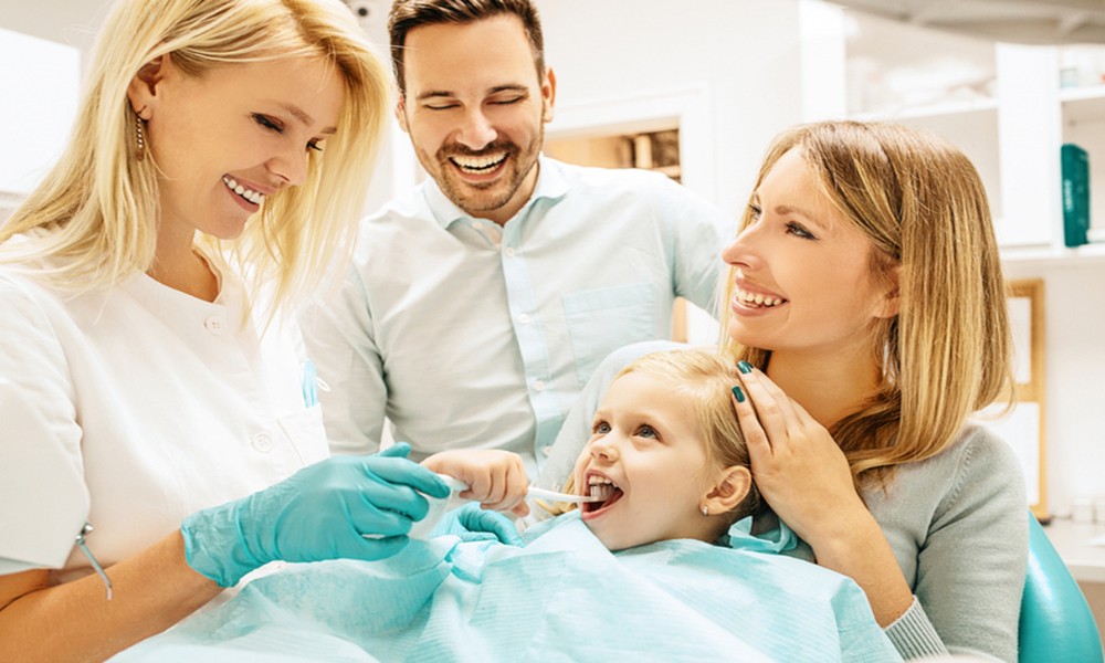 4 Reasons Families Prefer One Dental Office For All Ages